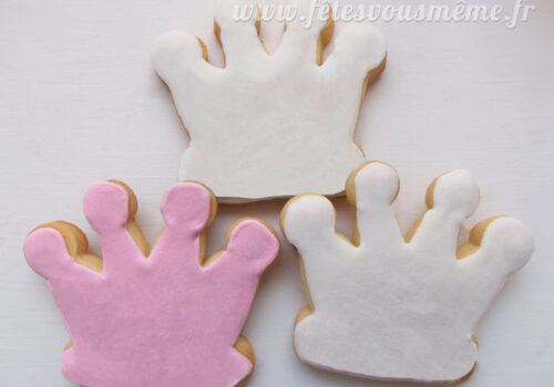 Table Gourmande Princesse & Chevalier - biscuits couronne - Fêtes vous même