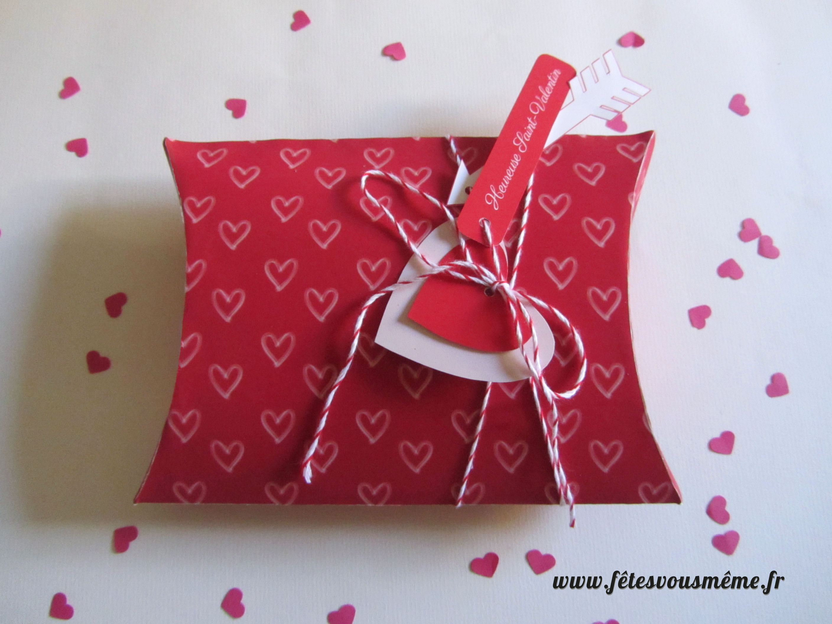 Papier cadeau Saint Valentin, papier cadeau personnalisé, emballage cadeau  prénom Saint Valentin, emballage cadeau coeur