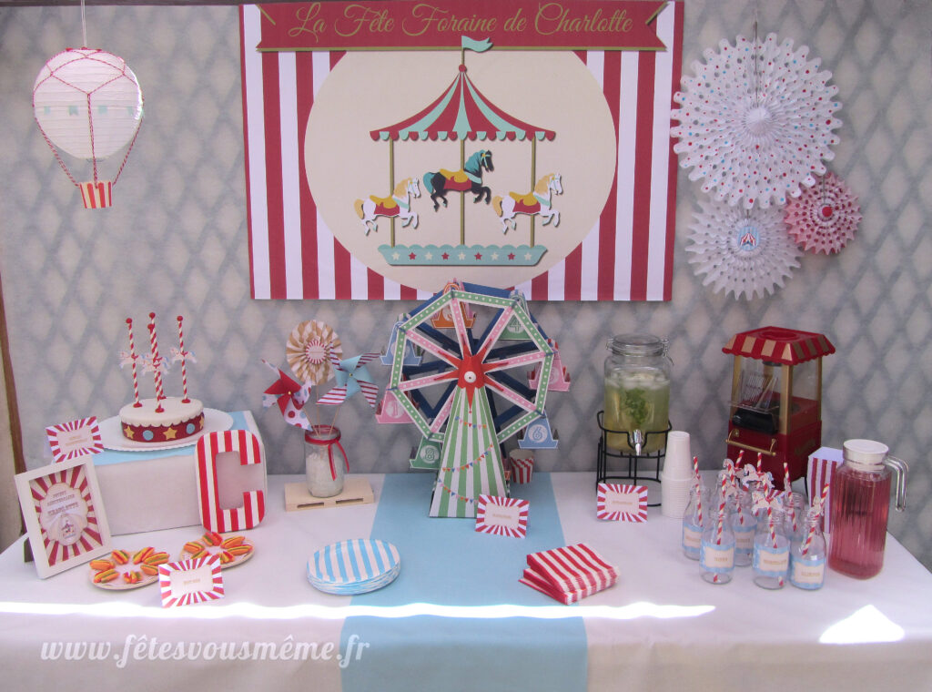 Table Gourmande Fête Foraine - bouteilles de grnadine - Fêtes vous même