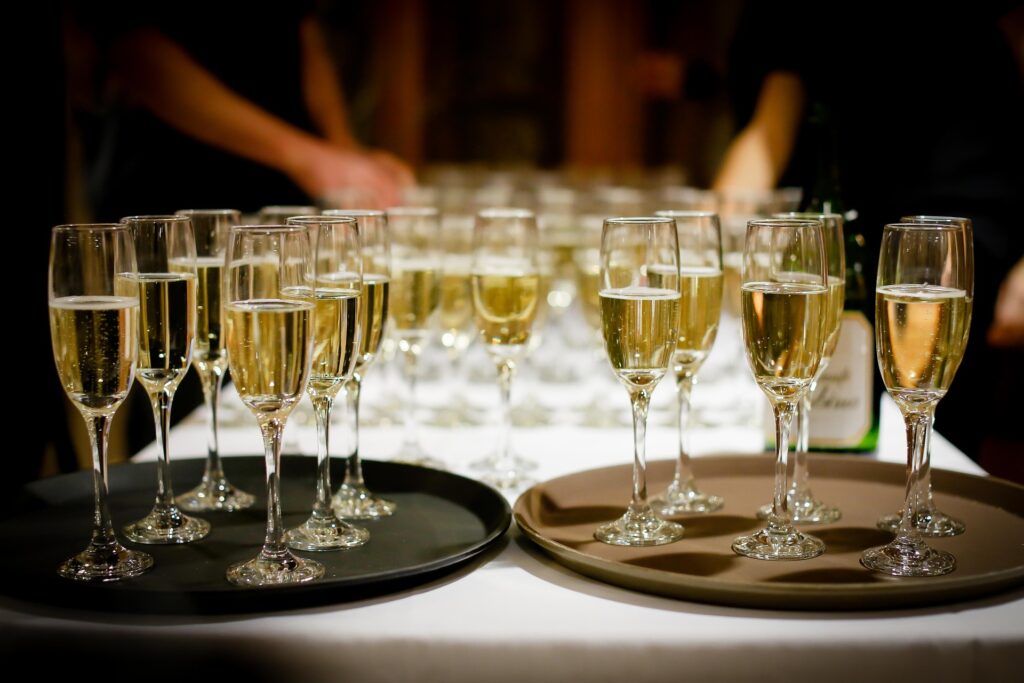 Buffet dînatoire - champagne - Fêtes vous même