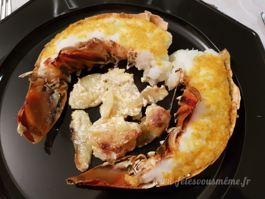 Langouste grillée au beurre d'agrumes